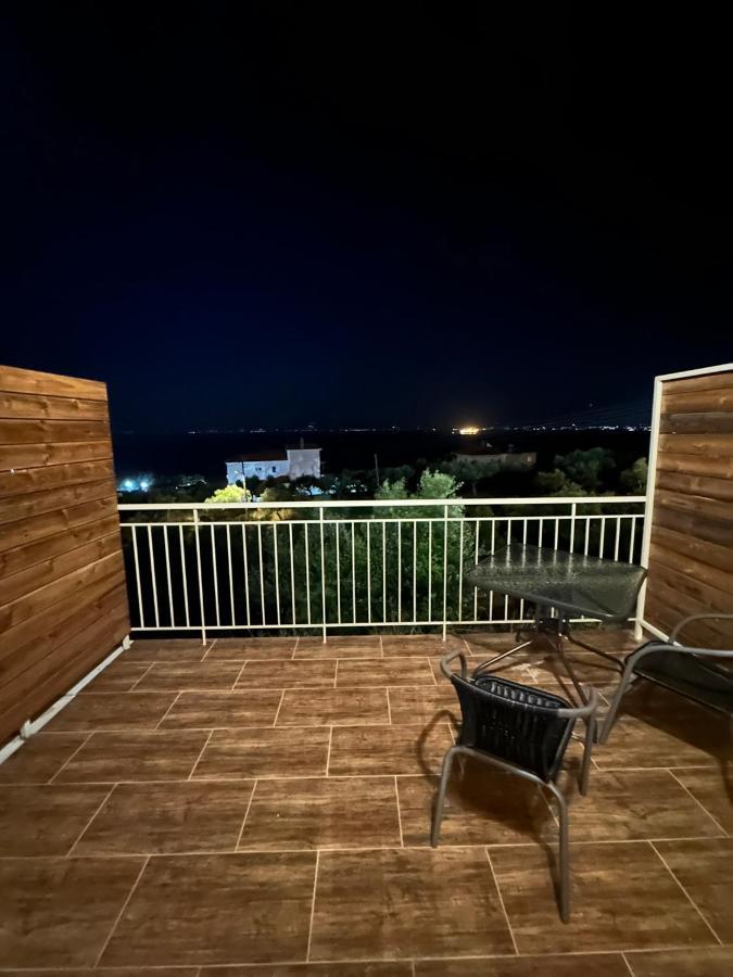 Lithino Rooms Kalamata Exterior foto